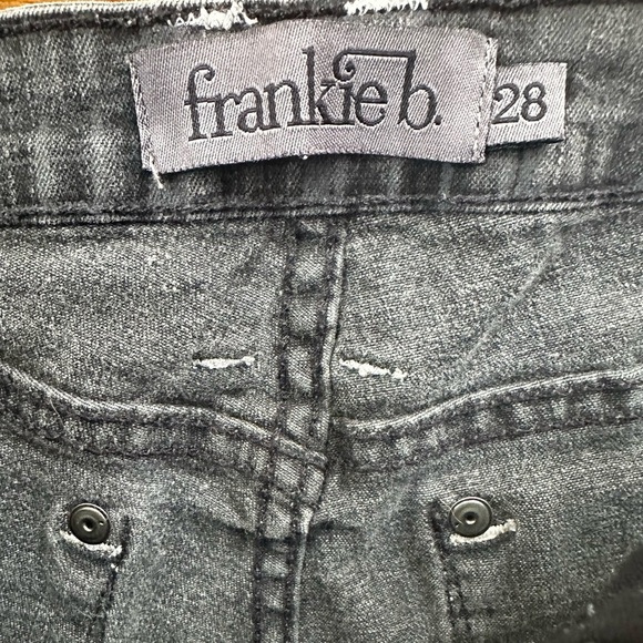 Frankie B. Gray Distressed Plaid Low Rise Shorts With Cuff Size 28 EUC! - Picture 4 of 5